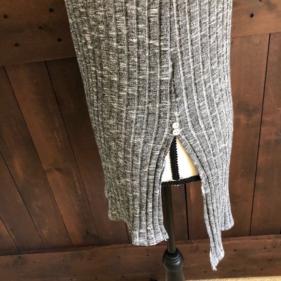 $SOLD$ ANTHROPOLOGIE DELETTA Ribbed V-Neck Tunic - Picture 6 of 8